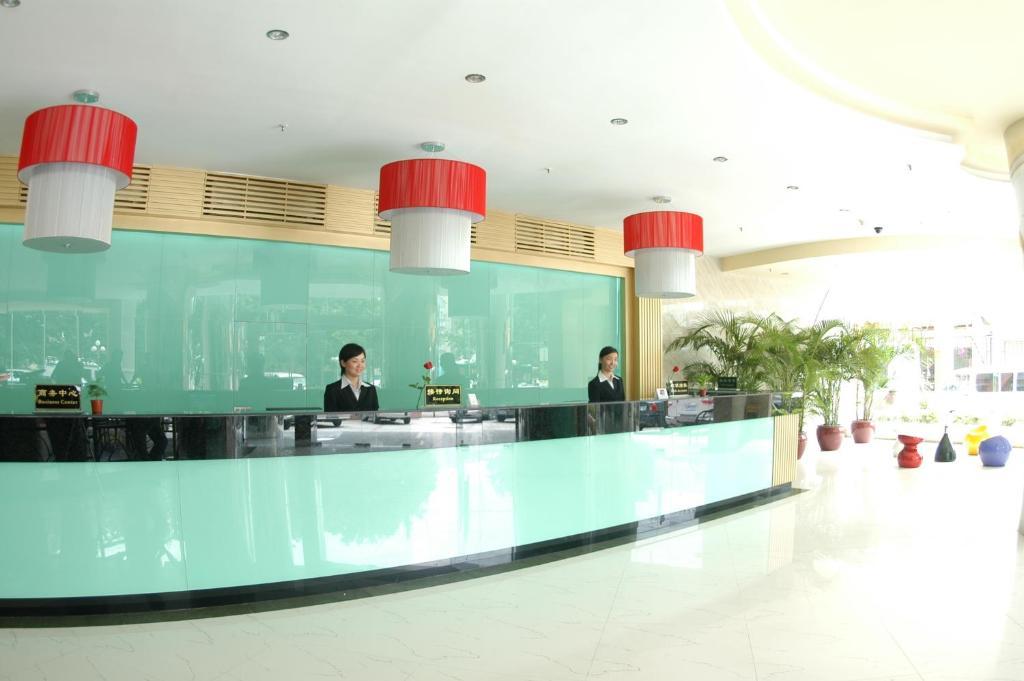 Warmth Hotel Shenzhen Exterior photo